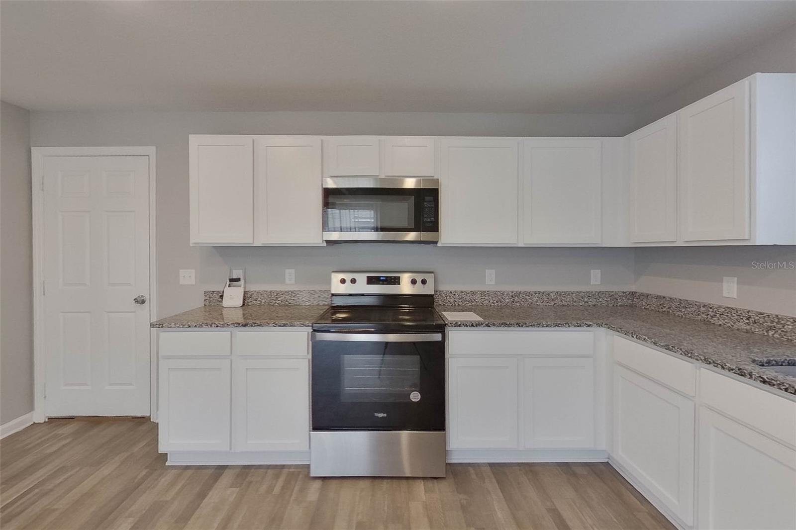 1709 Nebraska Loop Property Photo 4