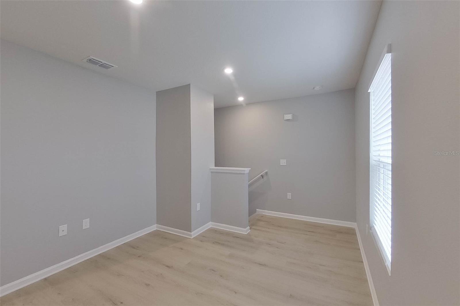 1709 Nebraska Loop Property Photo 8