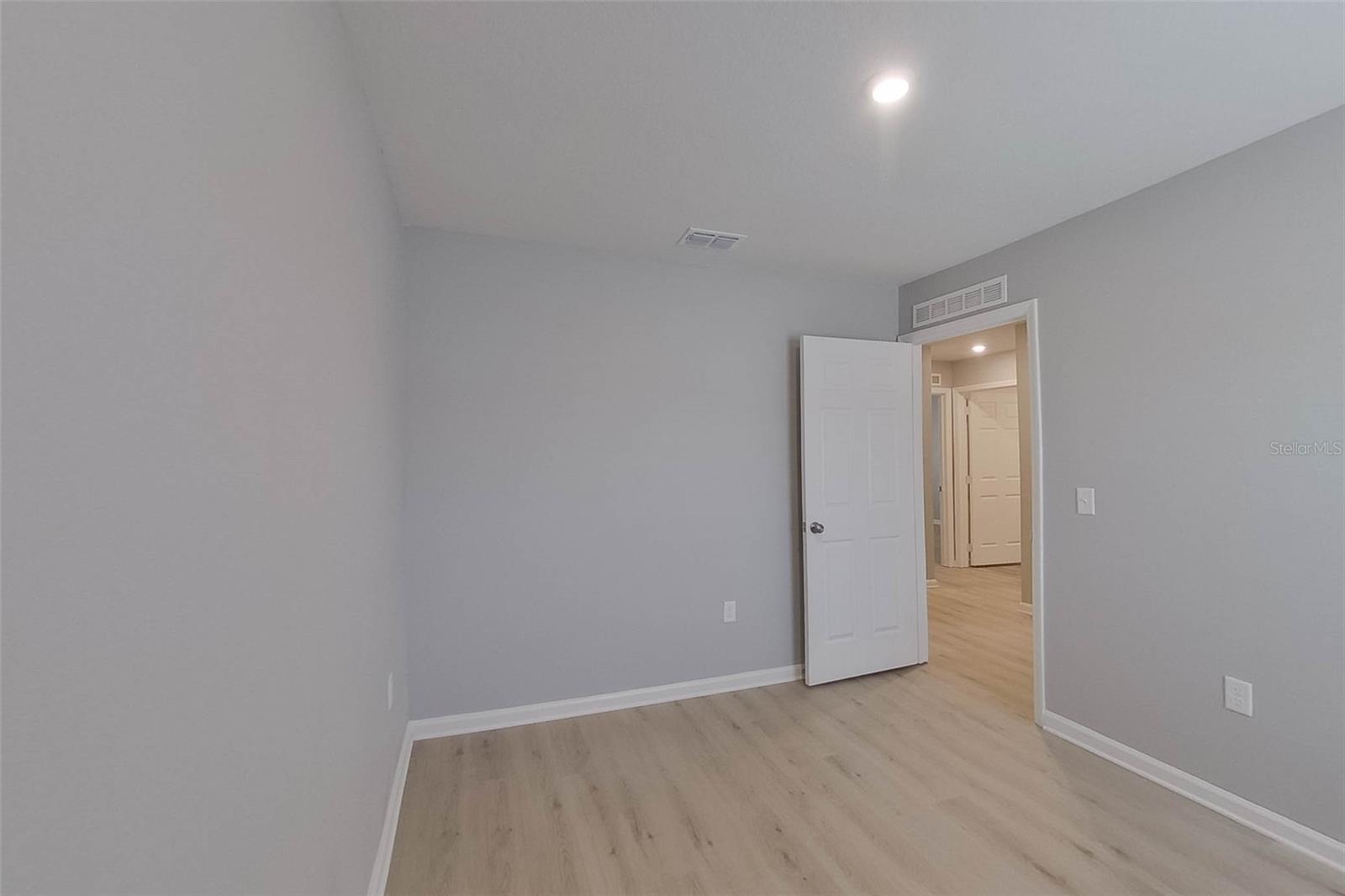 1709 Nebraska Loop Property Photo 10