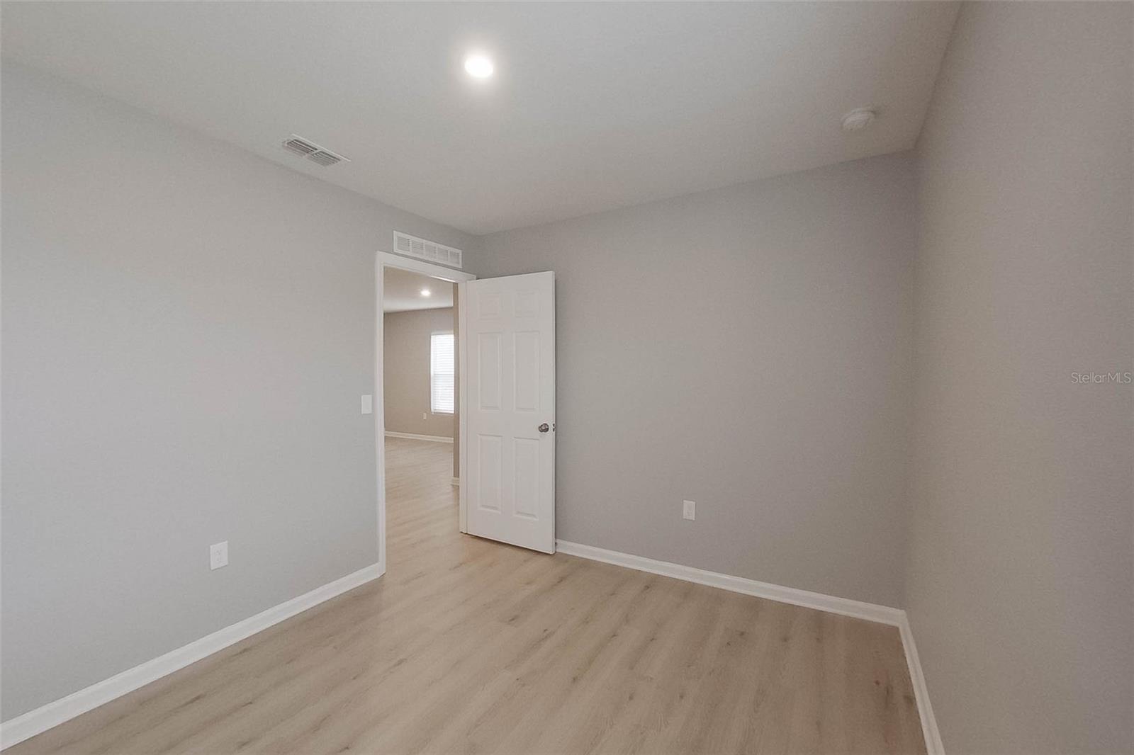 1709 Nebraska Loop Property Photo 12