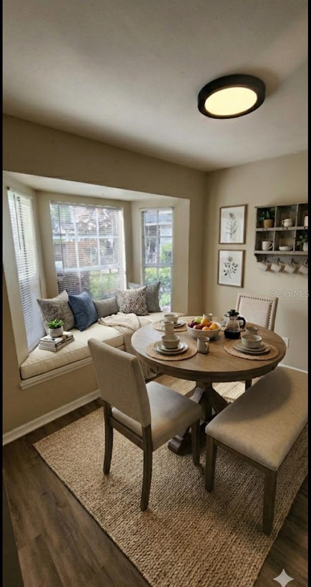 6050 Scotchwood Gln #105 Property Photo 6