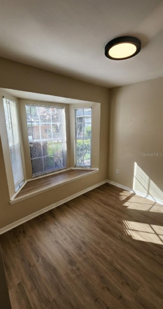 6050 Scotchwood Gln #105 Property Photo 16