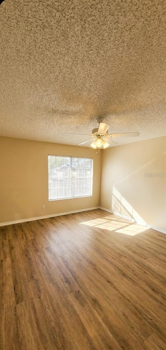 6050 Scotchwood Gln #105 Property Photo 21