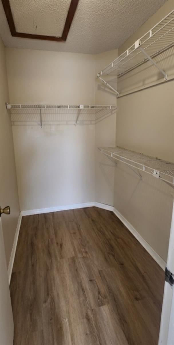 6050 Scotchwood Gln #105 Property Photo 23