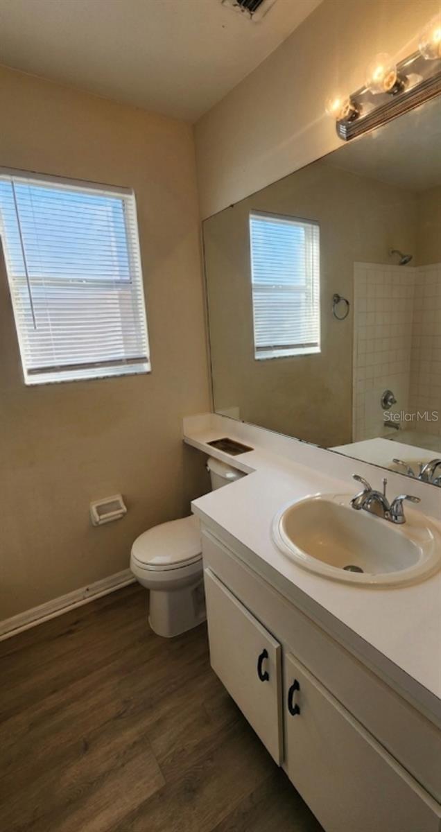 6050 Scotchwood Gln #105 Property Photo 30