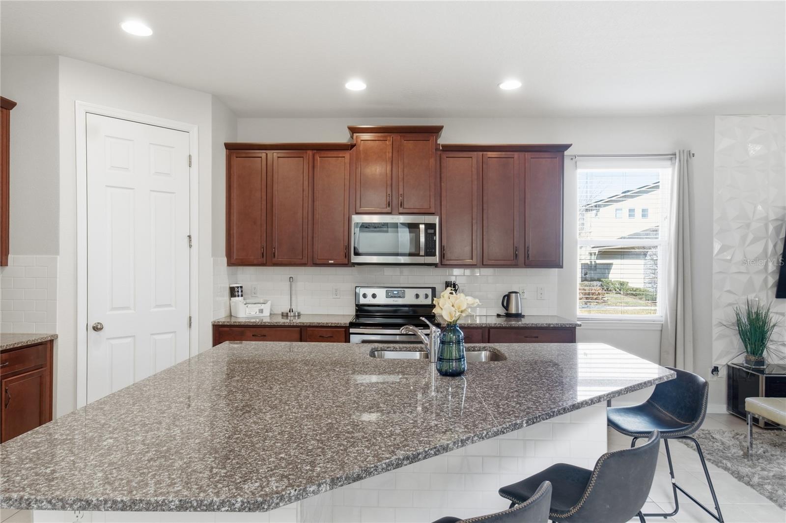 9013 Egret Mills Ter Property Photo 10