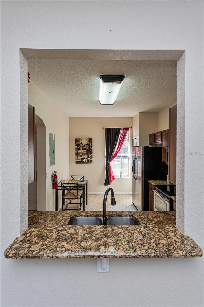 232 La Mirage St Property Photo 5
