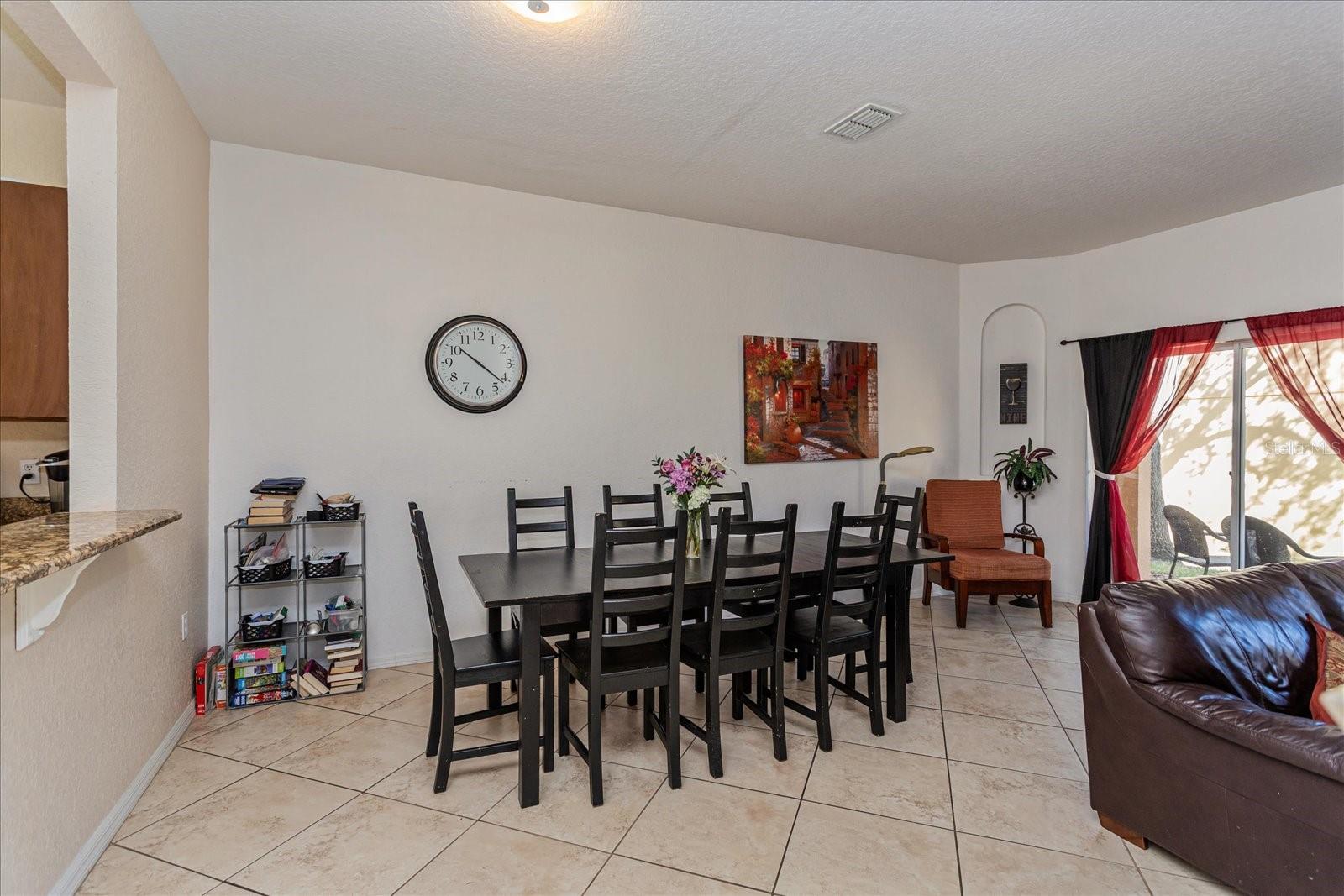 232 La Mirage St Property Photo 7
