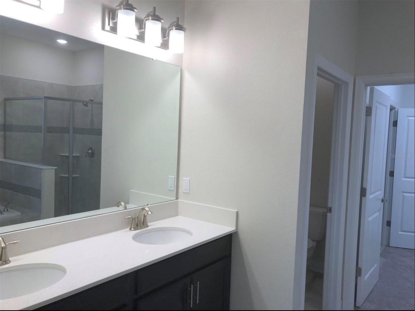 10229 Lovegrass Ln Property Photo 17