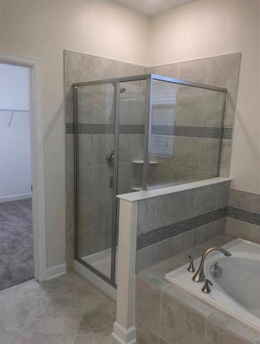 10229 Lovegrass Ln Property Photo 18