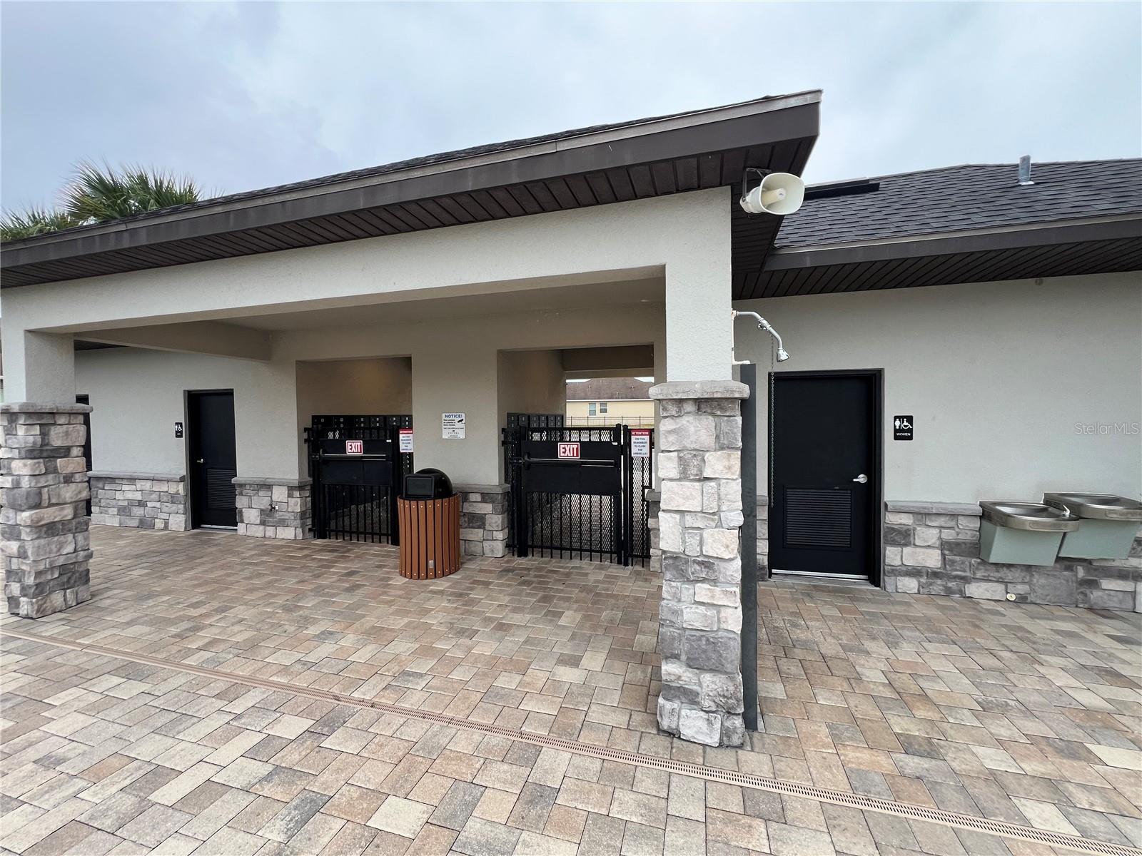 10229 Lovegrass Ln Property Photo 39