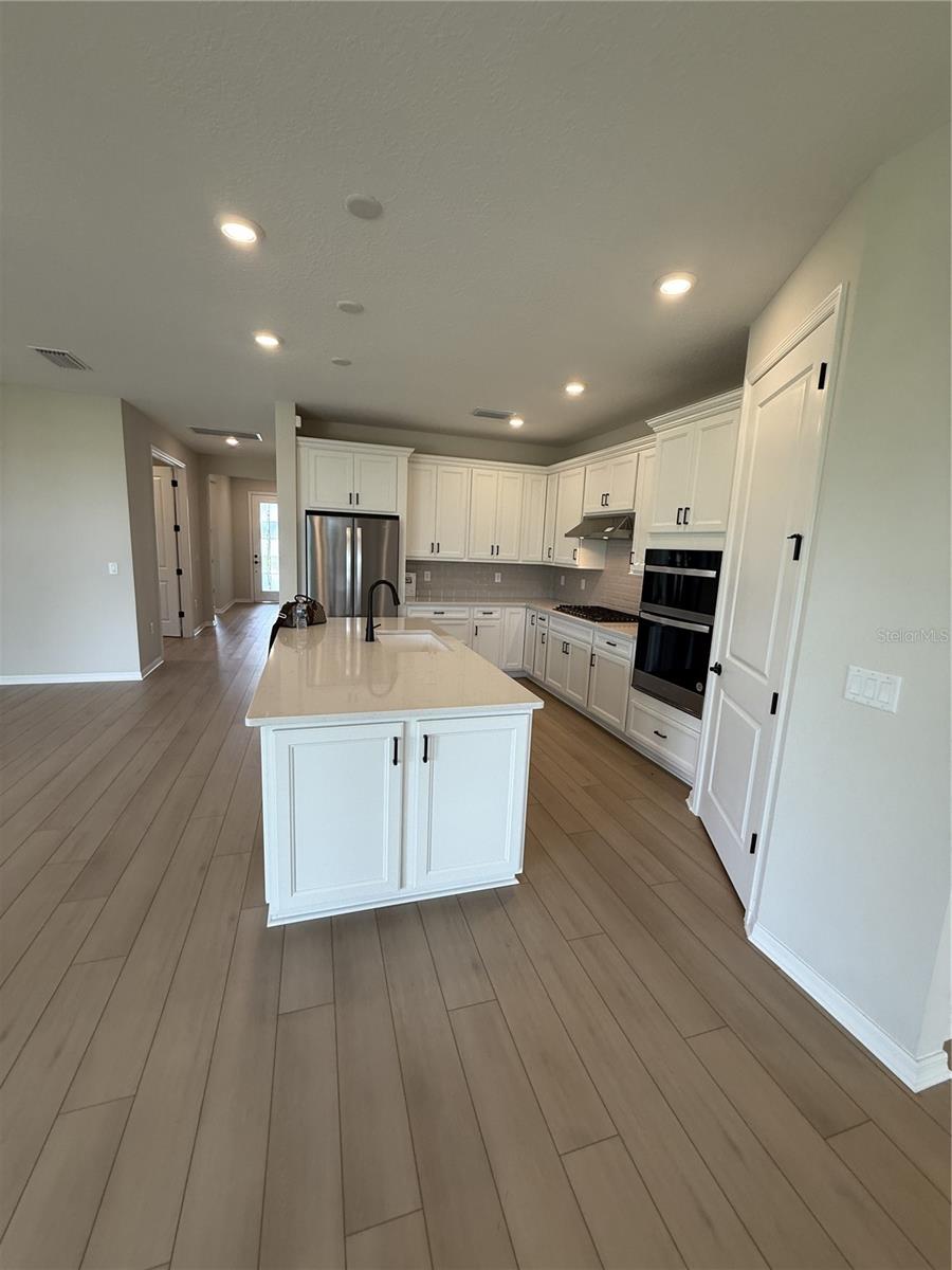 O6386205 Property Photo 9
