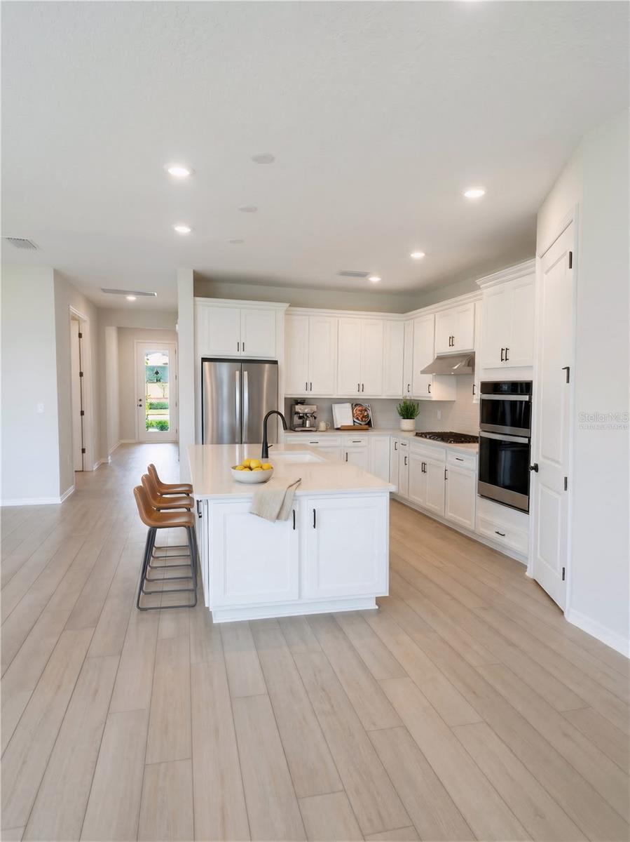 O6386205 Property Photo 10