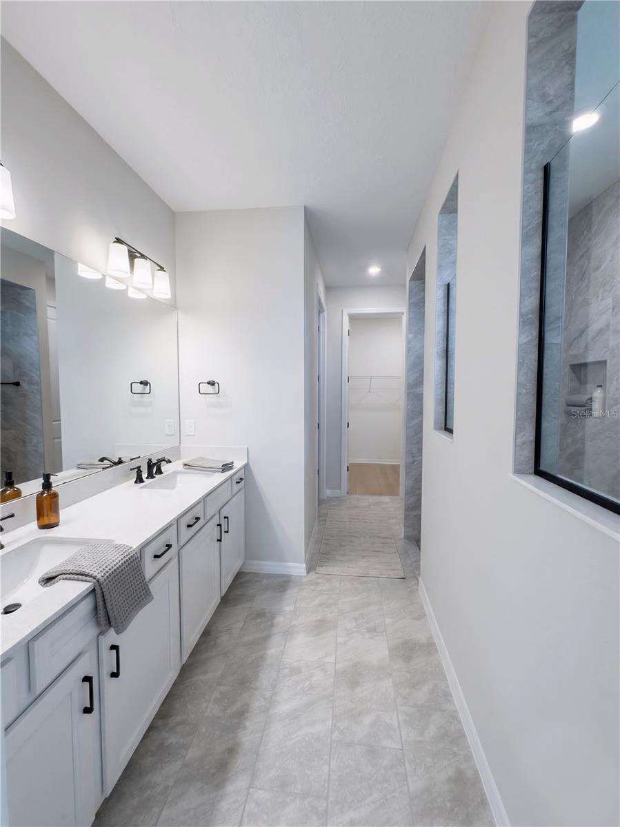 O6386205 Property Photo 19