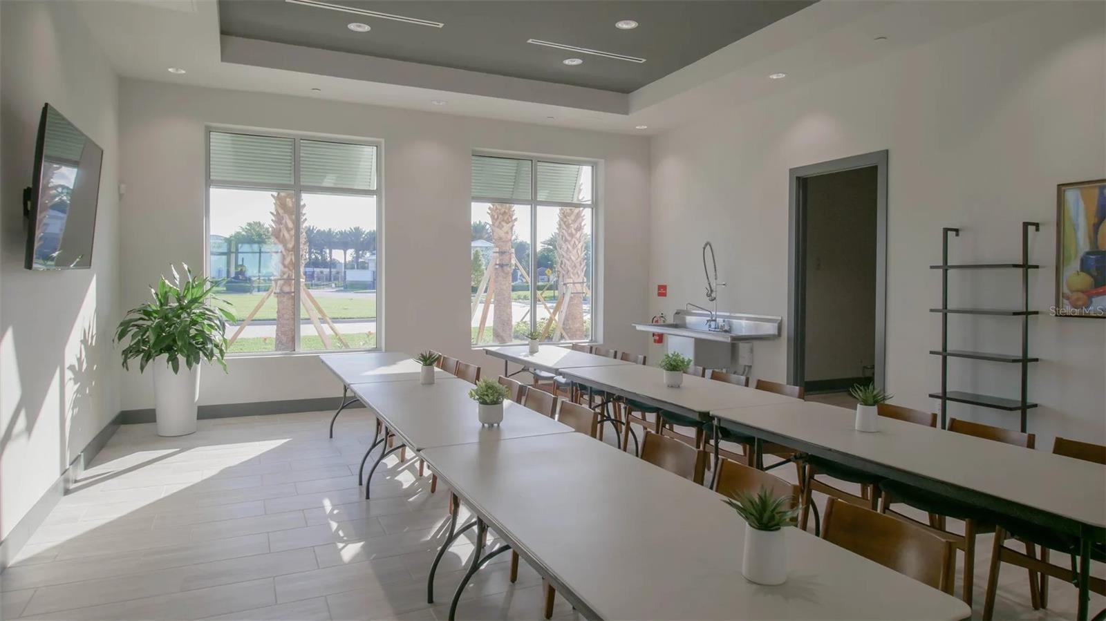 O6386205 Property Photo 41