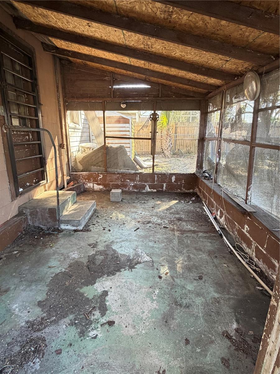 1002 Carolina Ave Property Photo 7