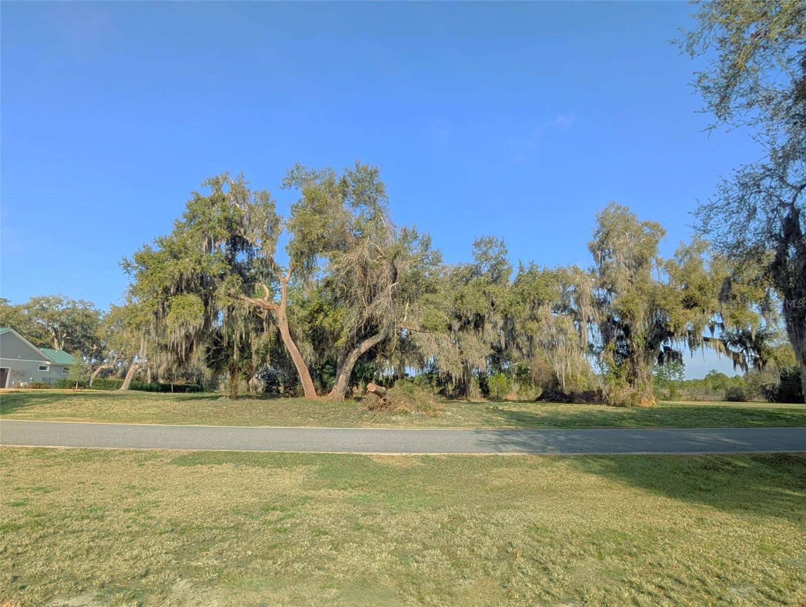 446 Long And Winding Rd Property Photo 5