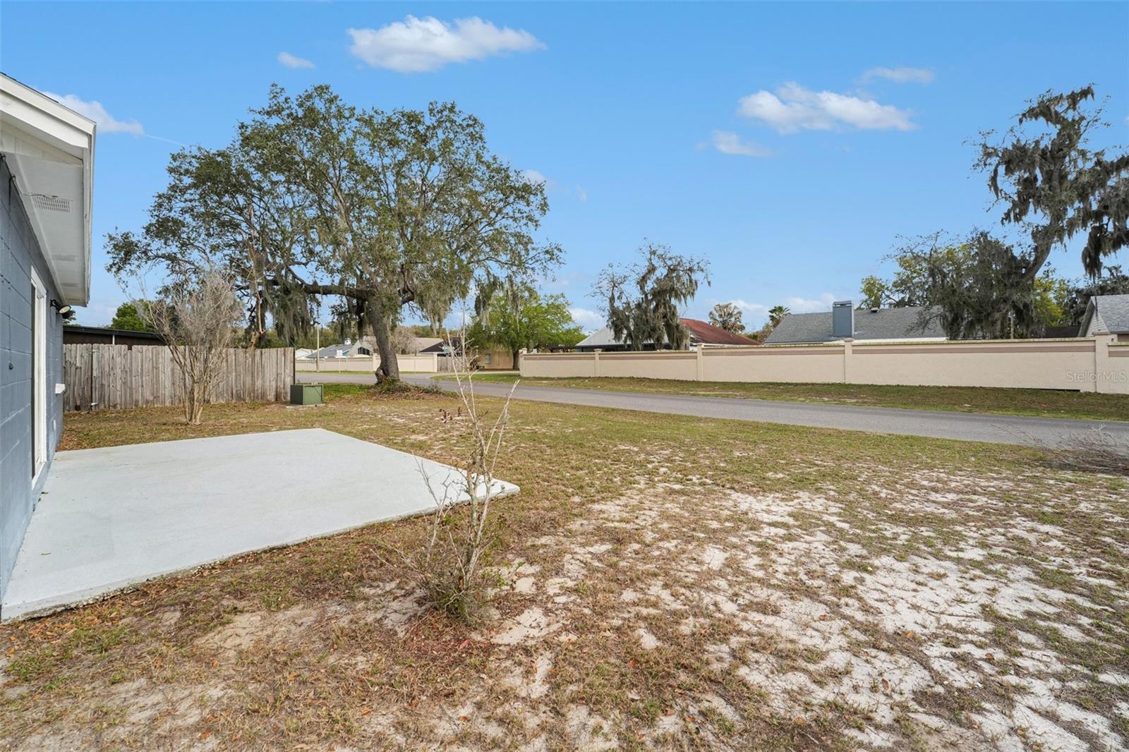 3339 Queens Cove Loop Property Photo 2