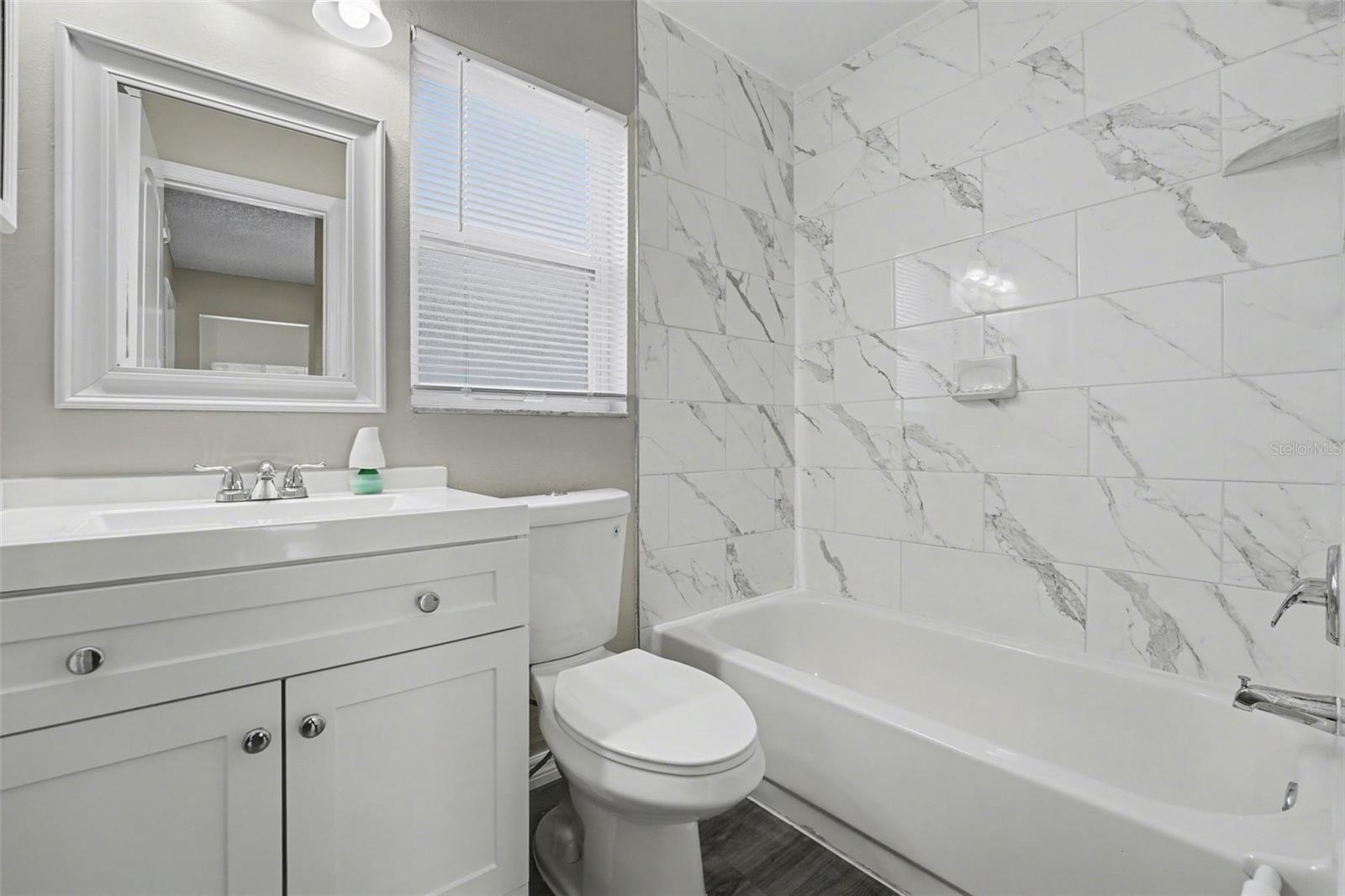 3339 Queens Cove Loop Property Photo 9
