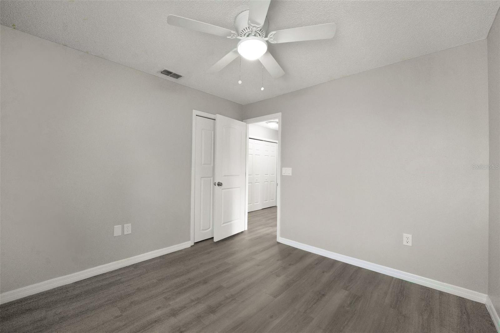 3339 Queens Cove Loop Property Photo 12