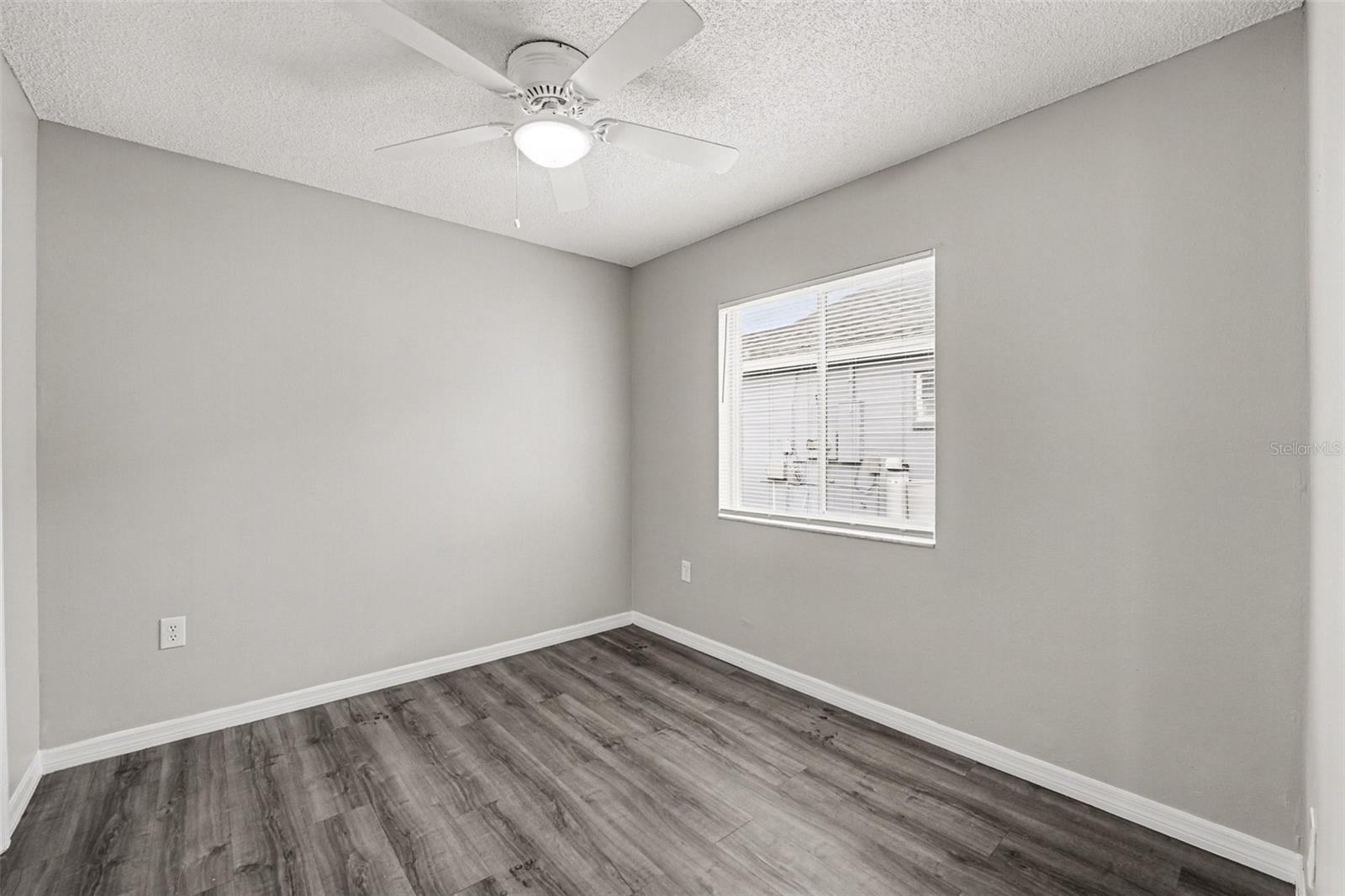 3339 Queens Cove Loop Property Photo 13