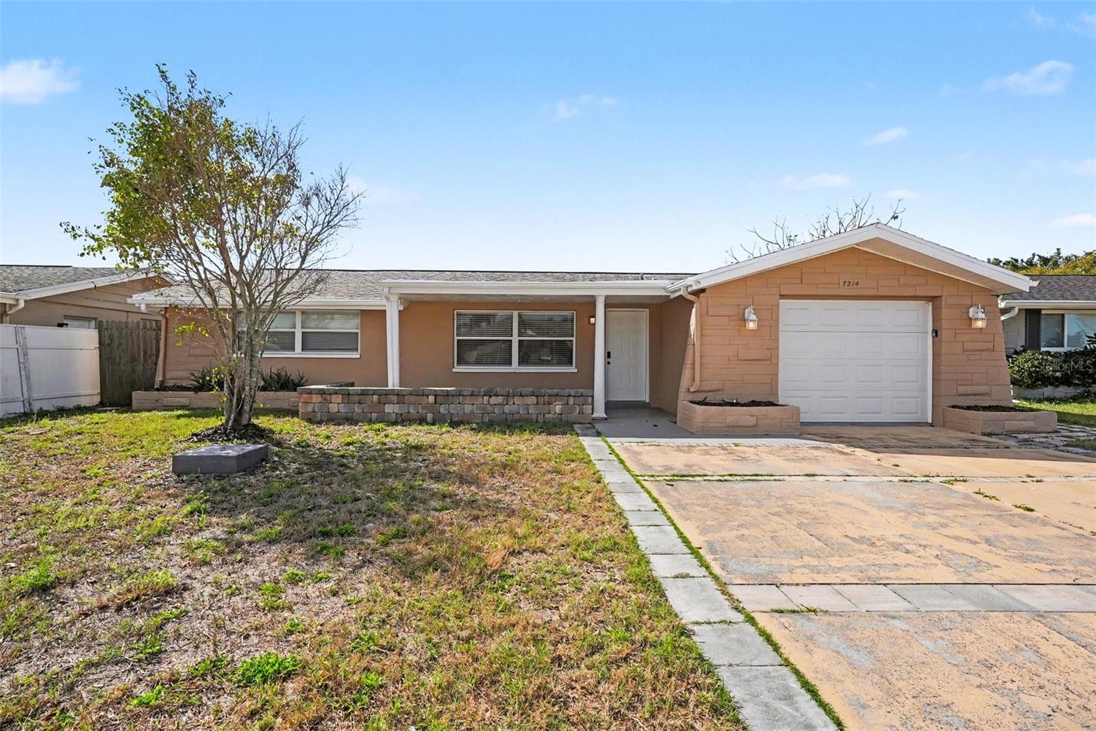 7214 Ingleside Dr Property Photo 1