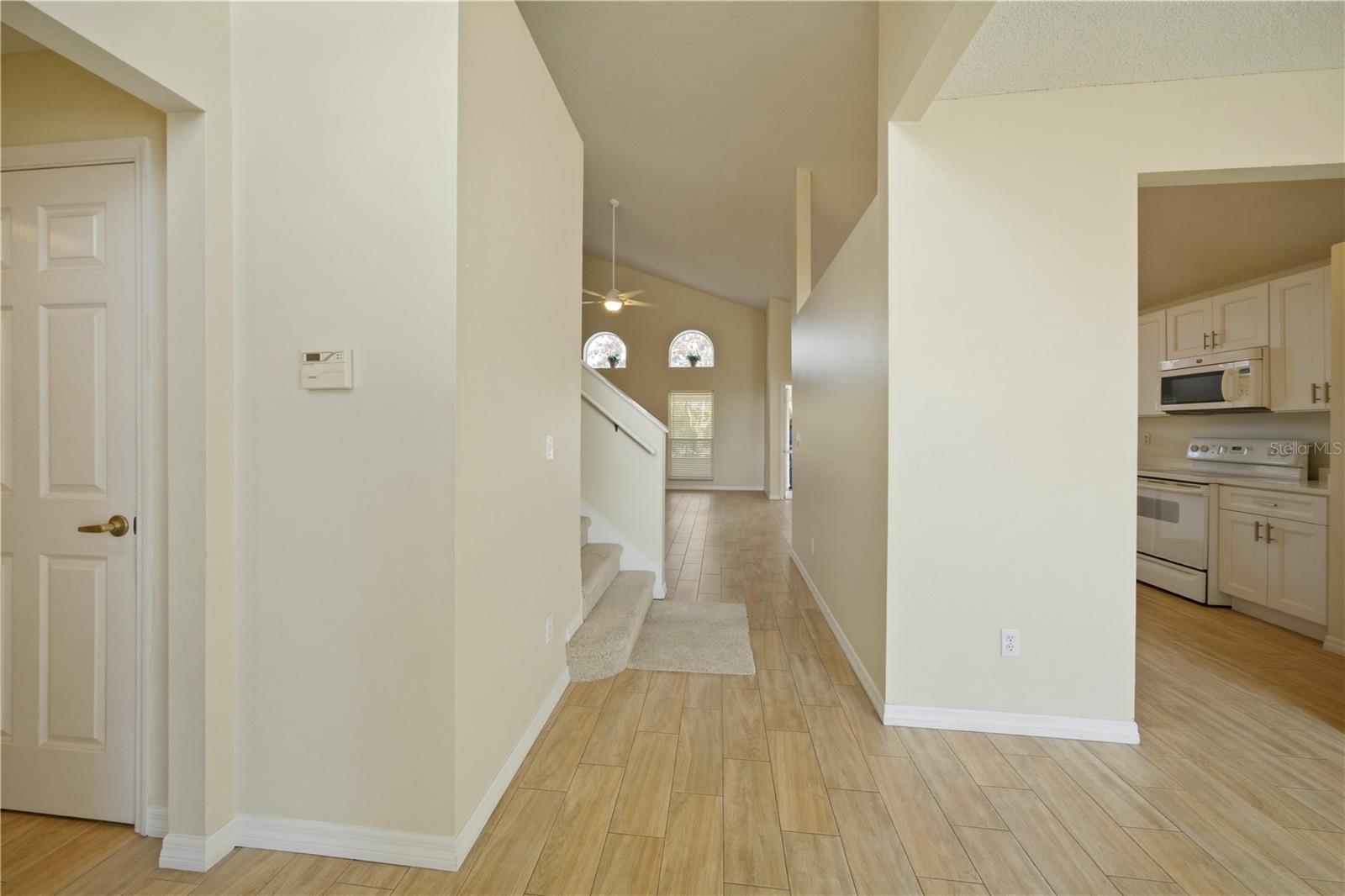632 Blenheim Loop Property Photo 5