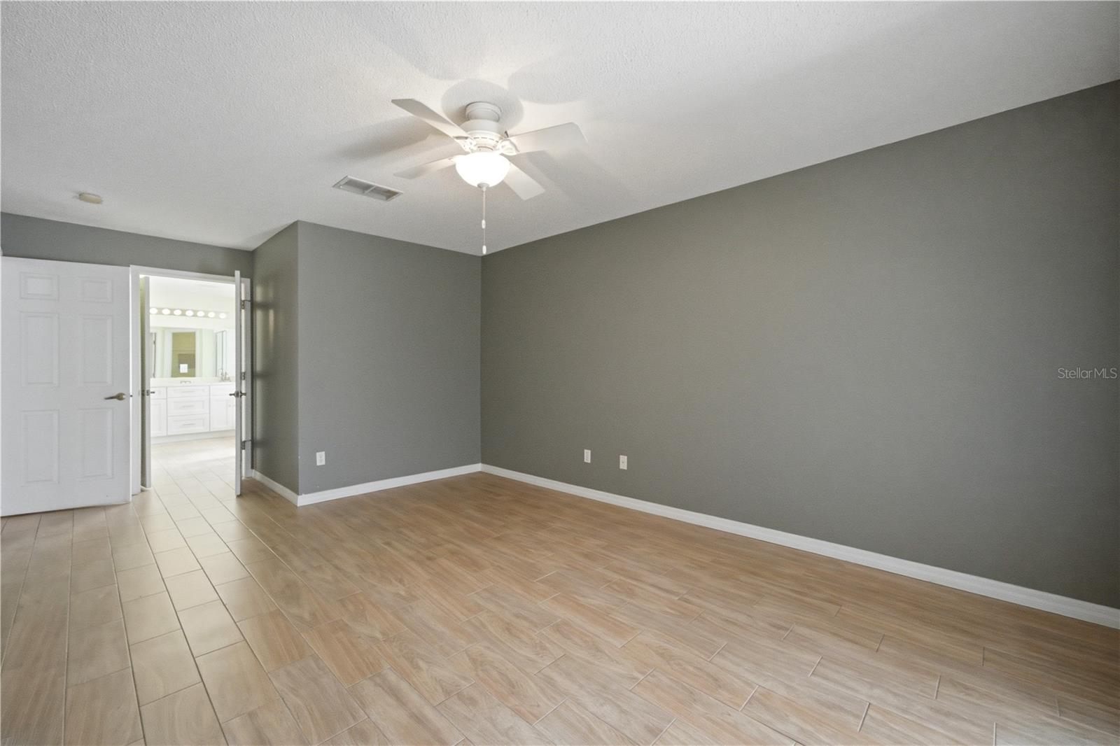 632 Blenheim Loop Property Photo 7