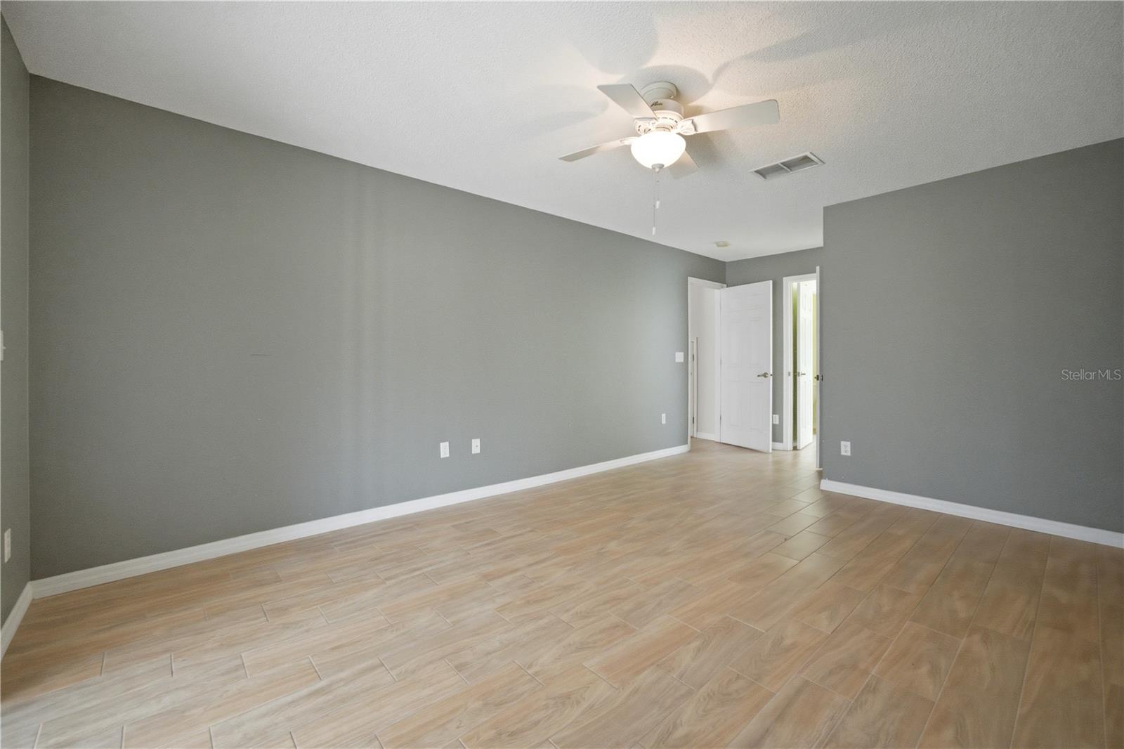 632 Blenheim Loop Property Photo 8