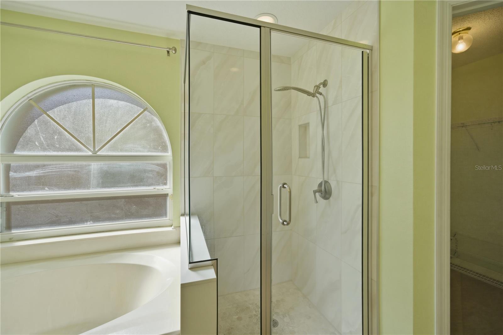 632 Blenheim Loop Property Photo 14