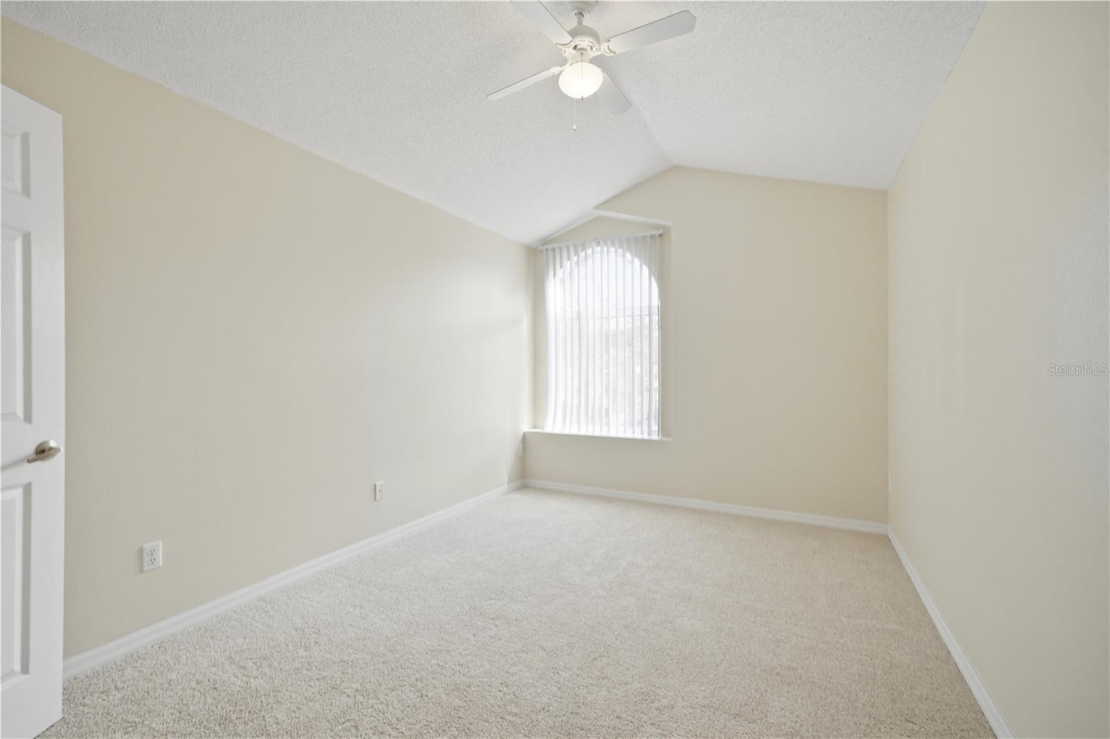632 Blenheim Loop Property Photo 17