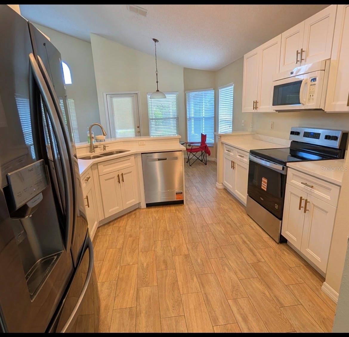 632 Blenheim Loop Property Photo 28