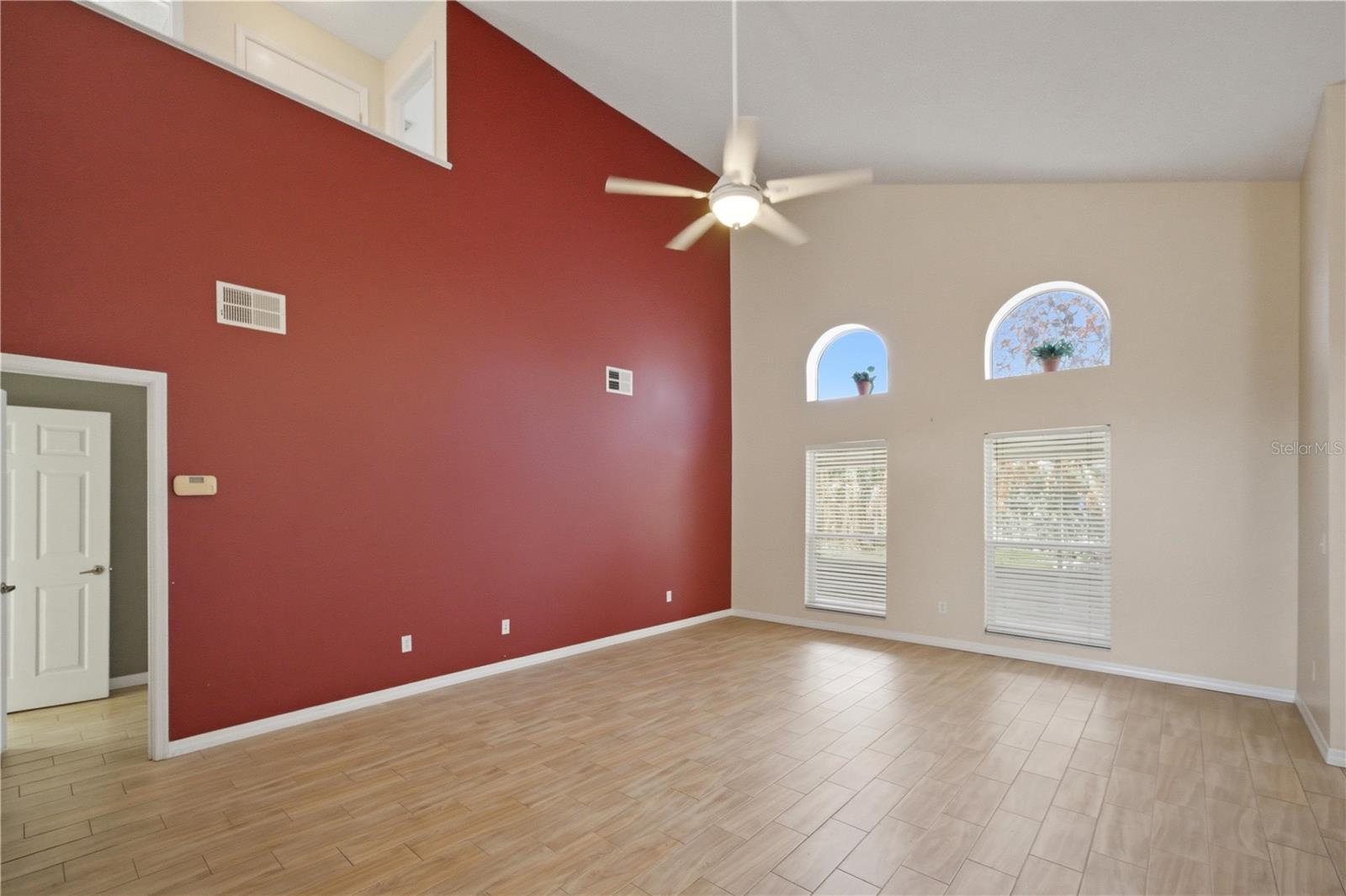 632 Blenheim Loop Property Photo 36