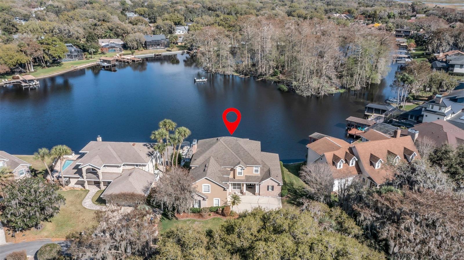 1425 Riviera Dr Property Photo 1
