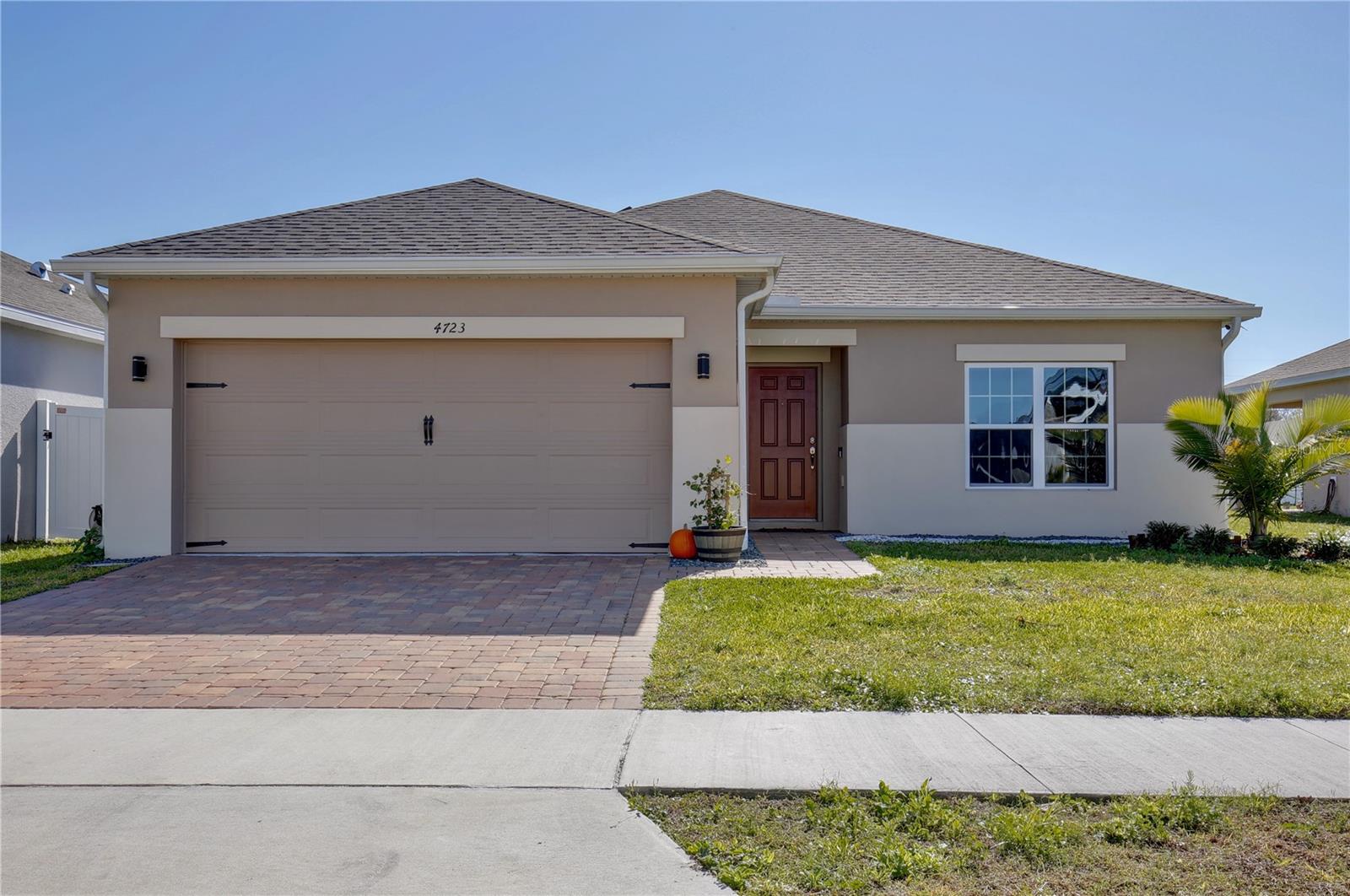 4723 Marcos Circle Property Photo 1