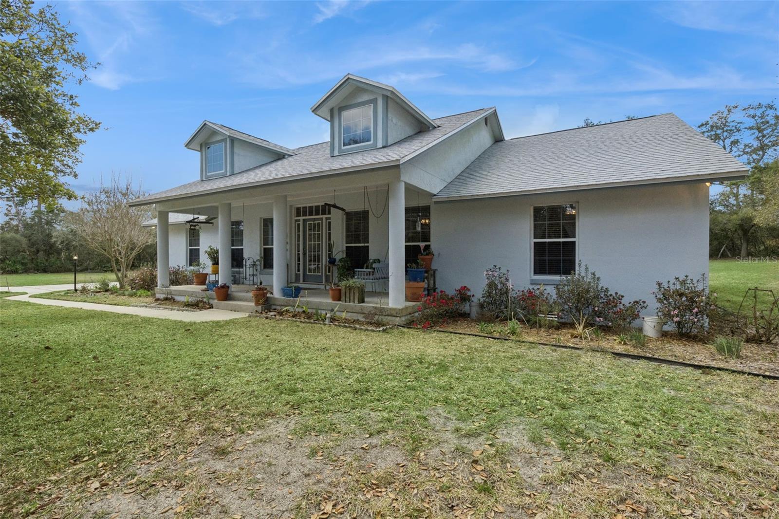 41731 Dahlia St Property Photo 1