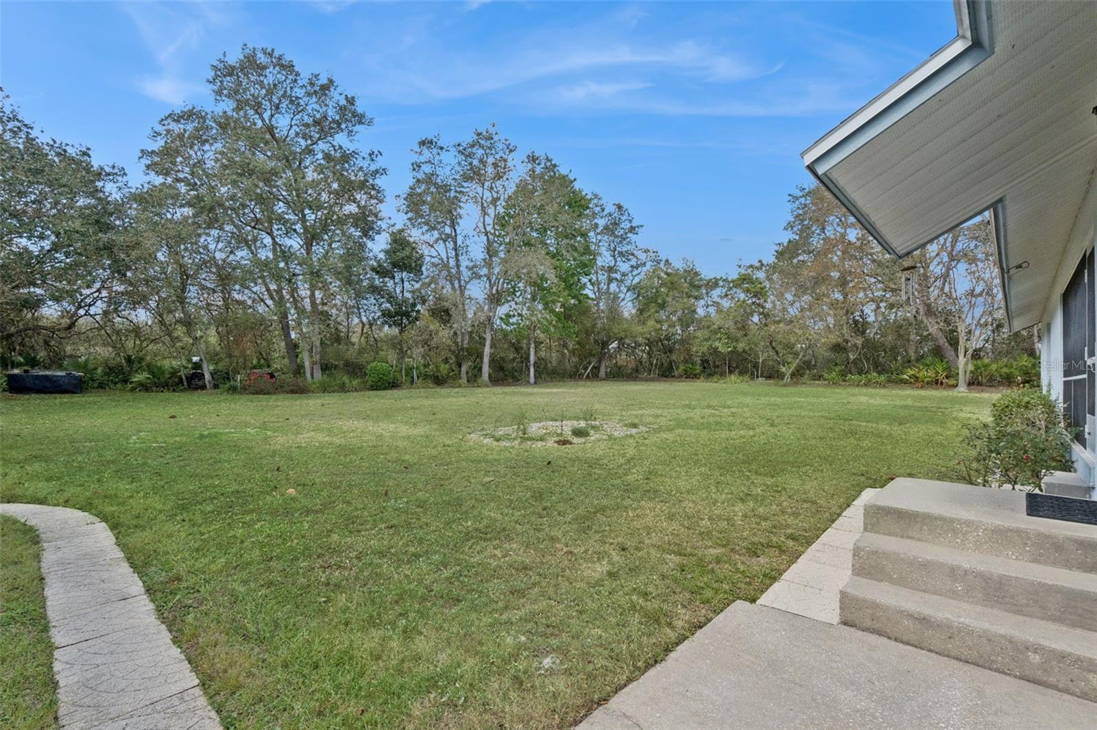 41731 Dahlia St Property Photo 35