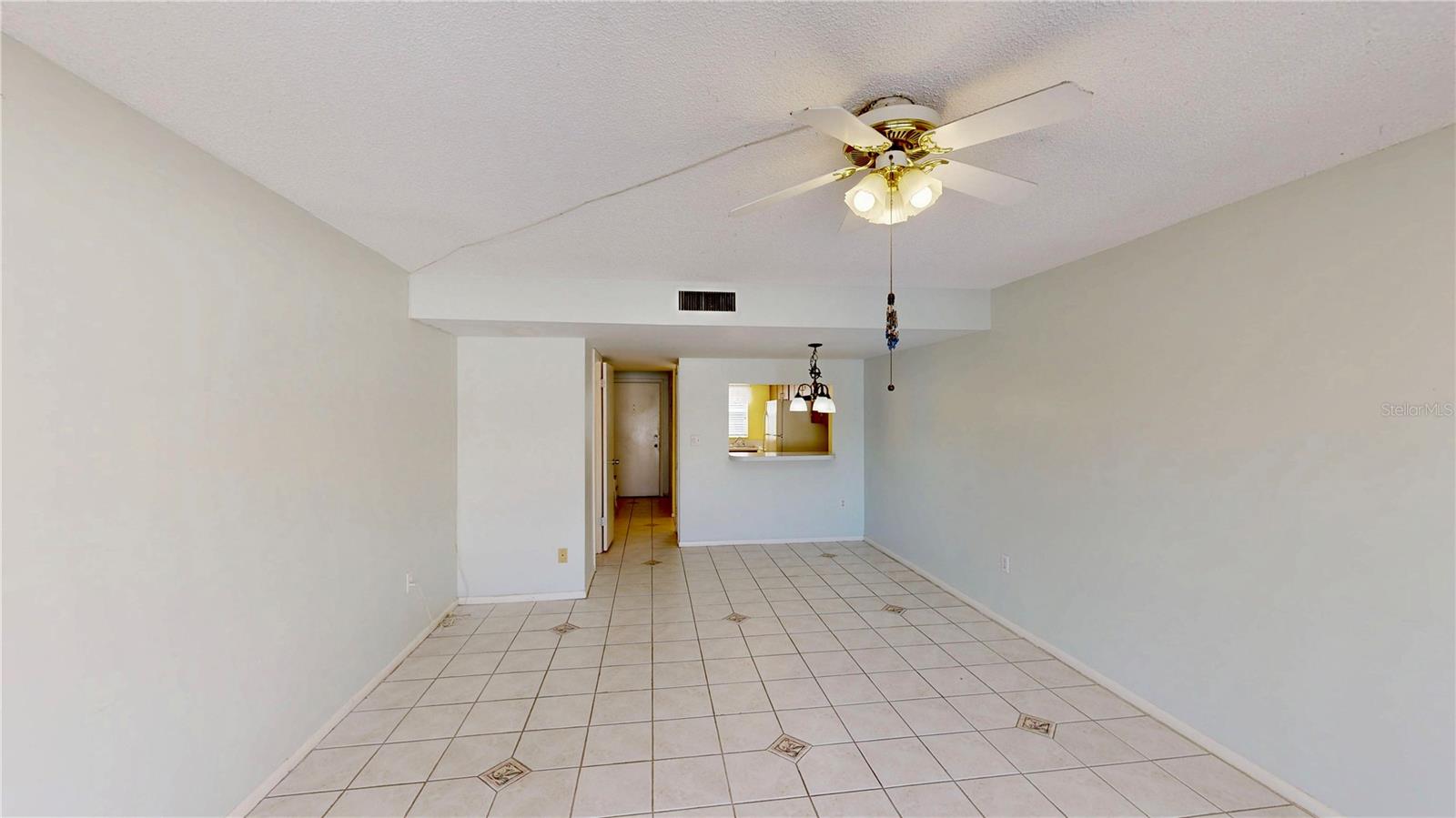 404 E Orlando Ave #8b Property Photo 10