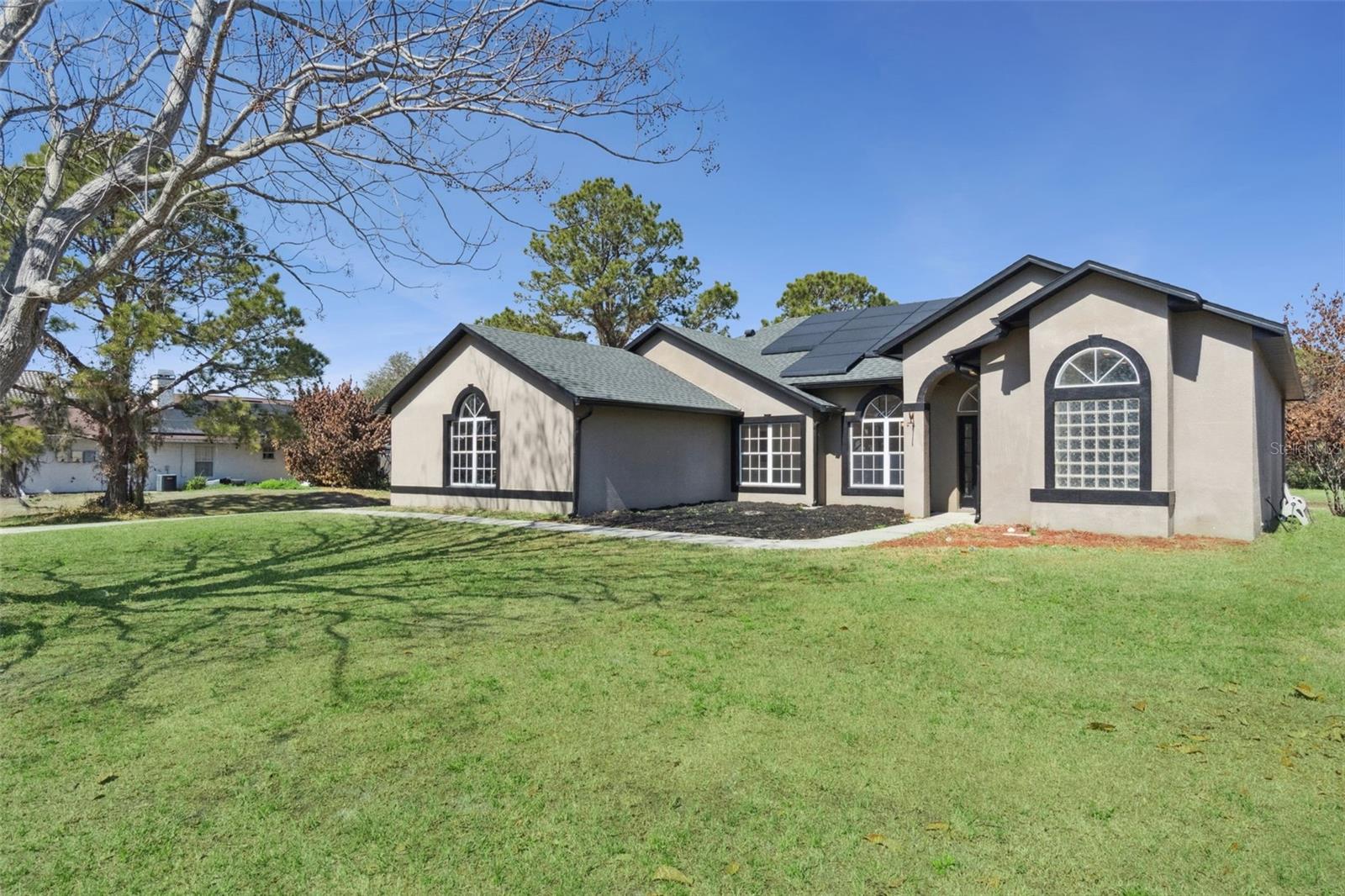 7045 Branch Ct Property Photo 2