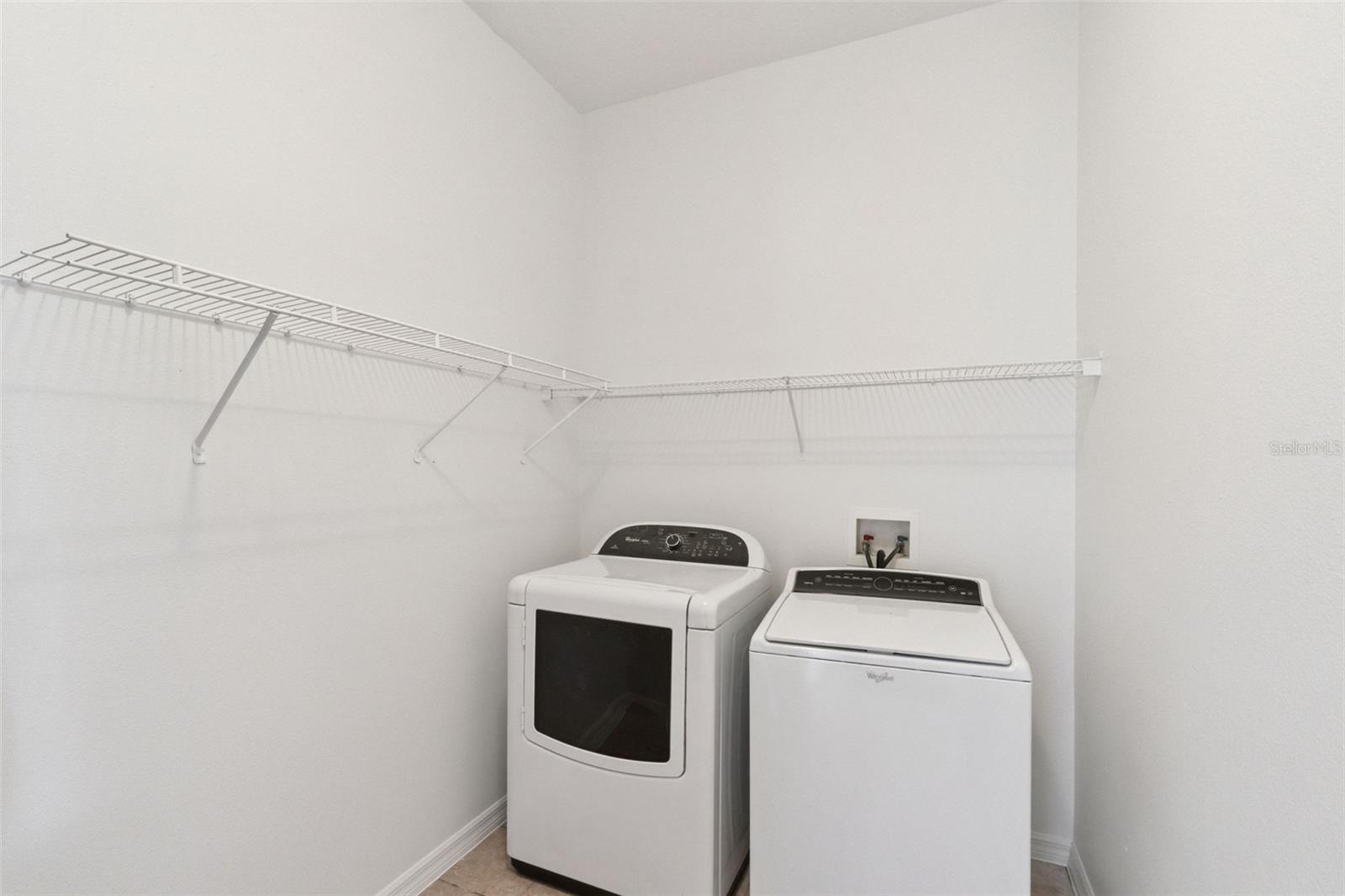7045 Branch Ct Property Photo 15