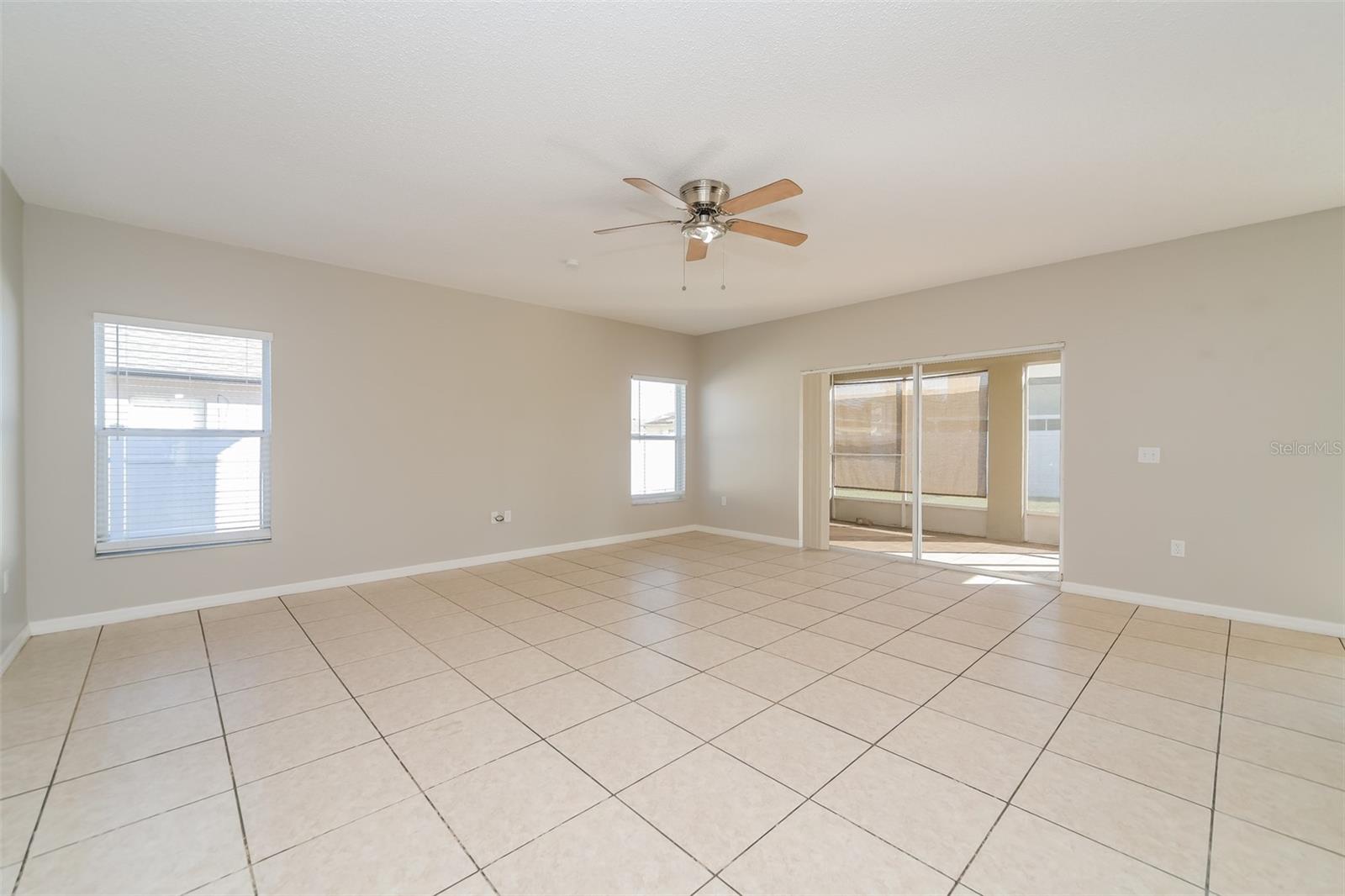 4417 Canopy Ct Property Photo 5