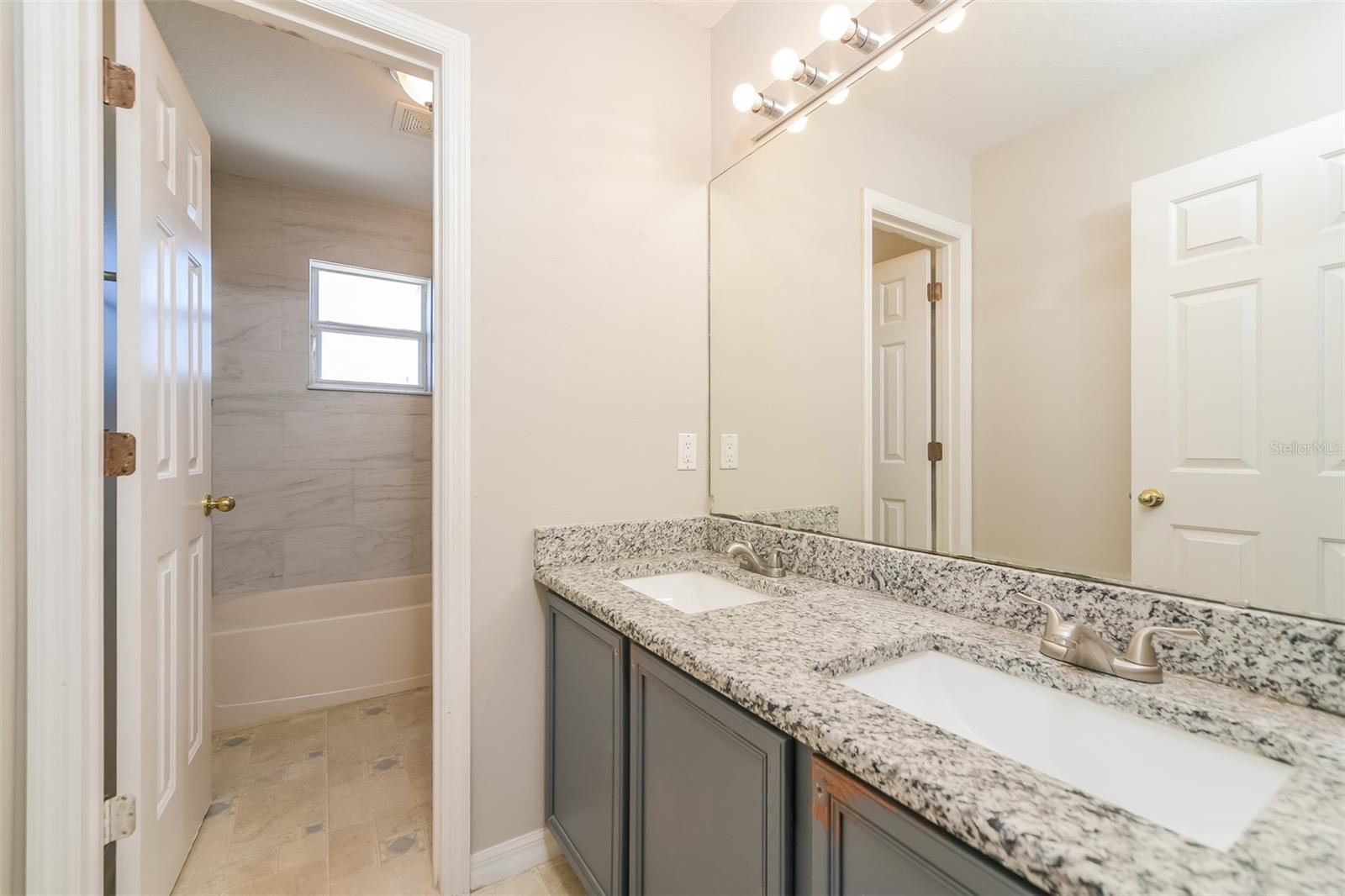 4417 Canopy Ct Property Photo 18