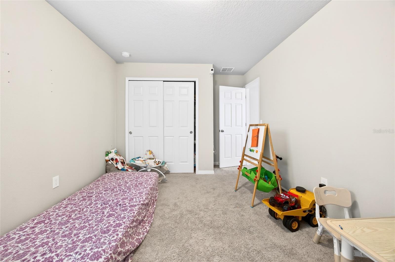 953 Cambridge Dr Property Photo 28