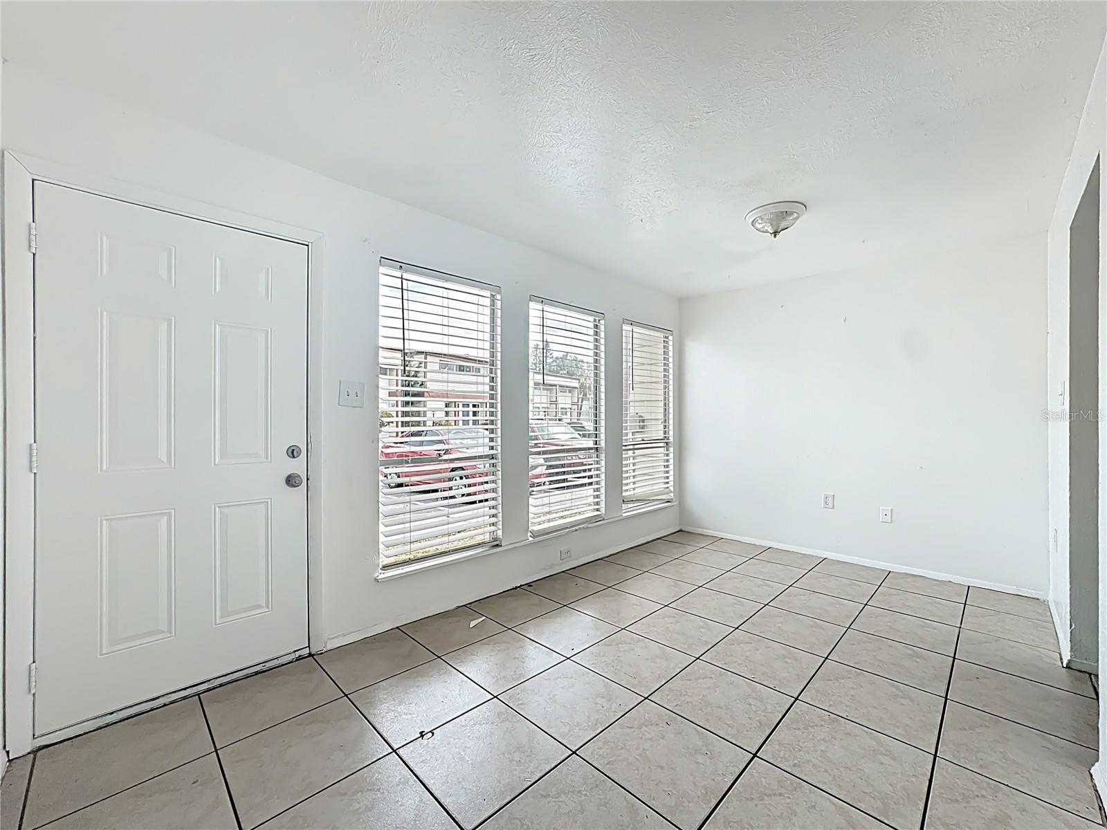 3968 Crayrich Cir #c3 Property Photo 5