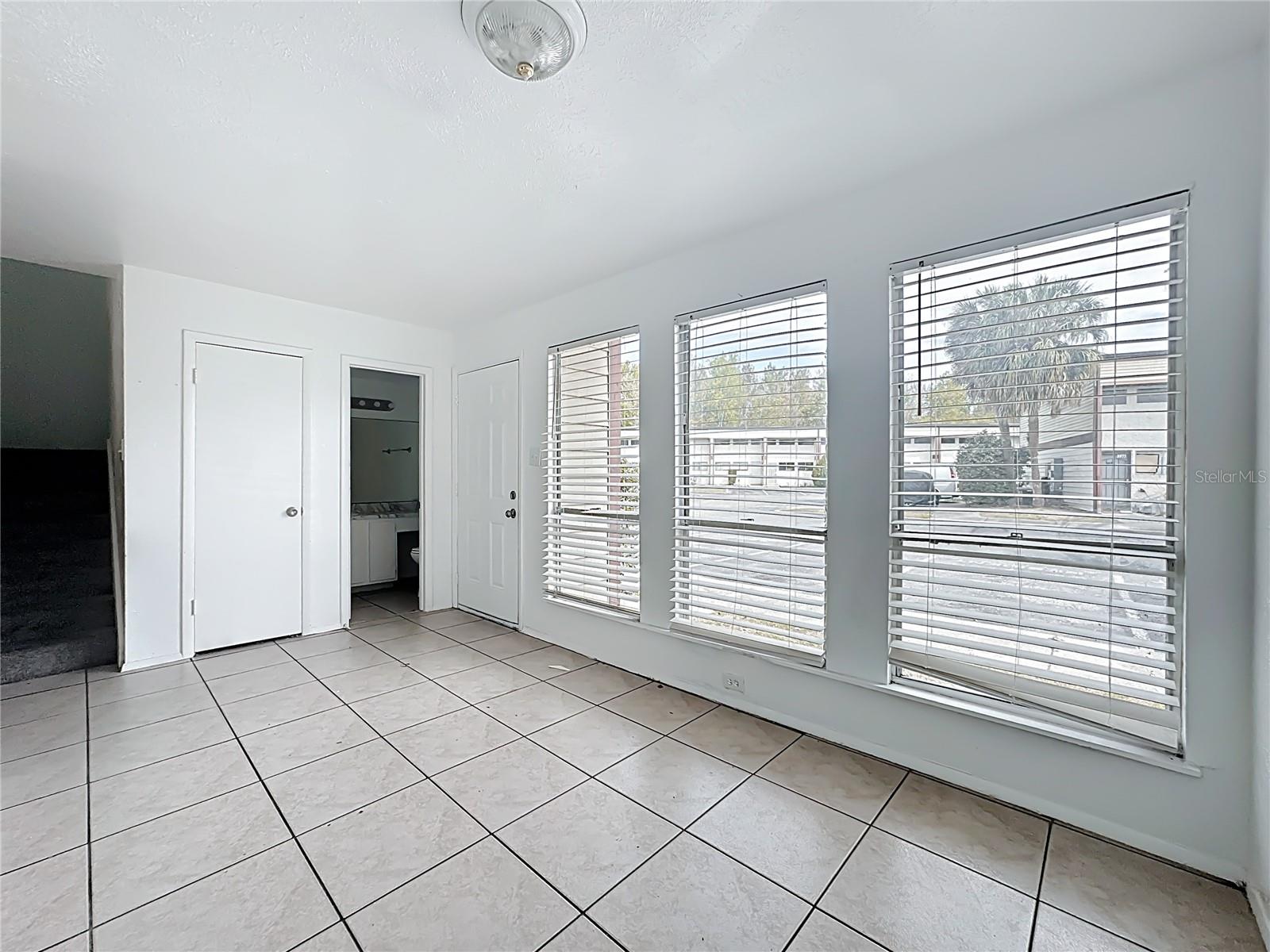 3968 Crayrich Cir #c3 Property Photo 6
