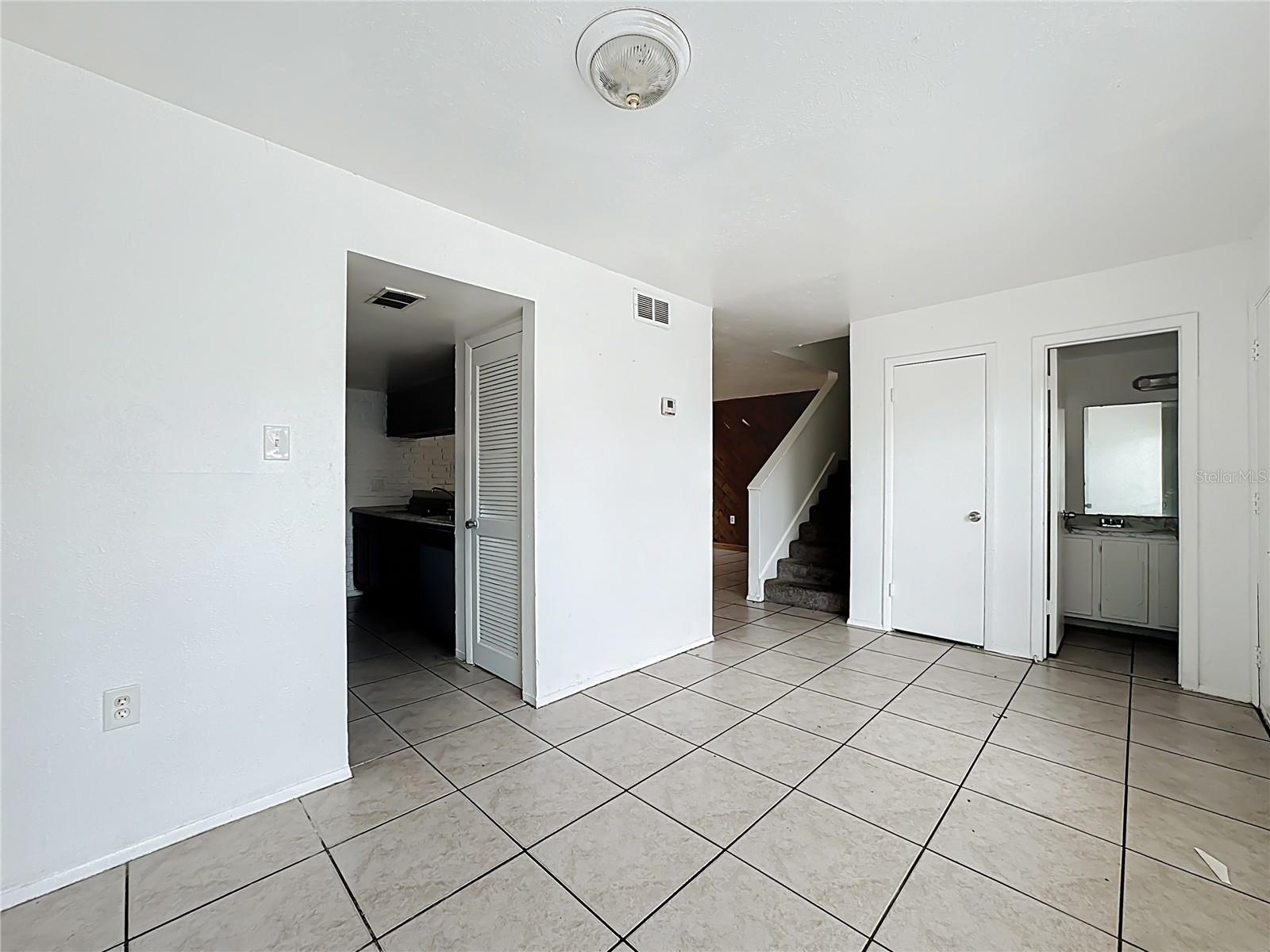 3968 Crayrich Cir #c3 Property Photo 7