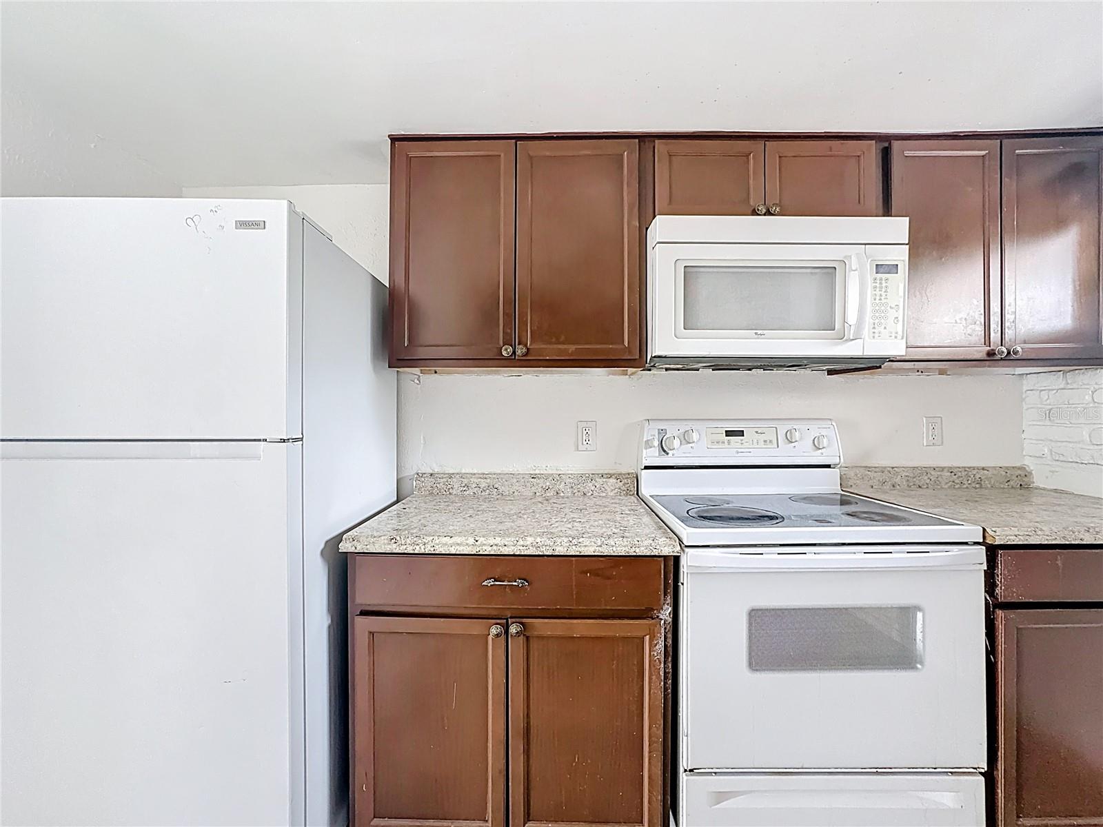 3968 Crayrich Cir #c3 Property Photo 11