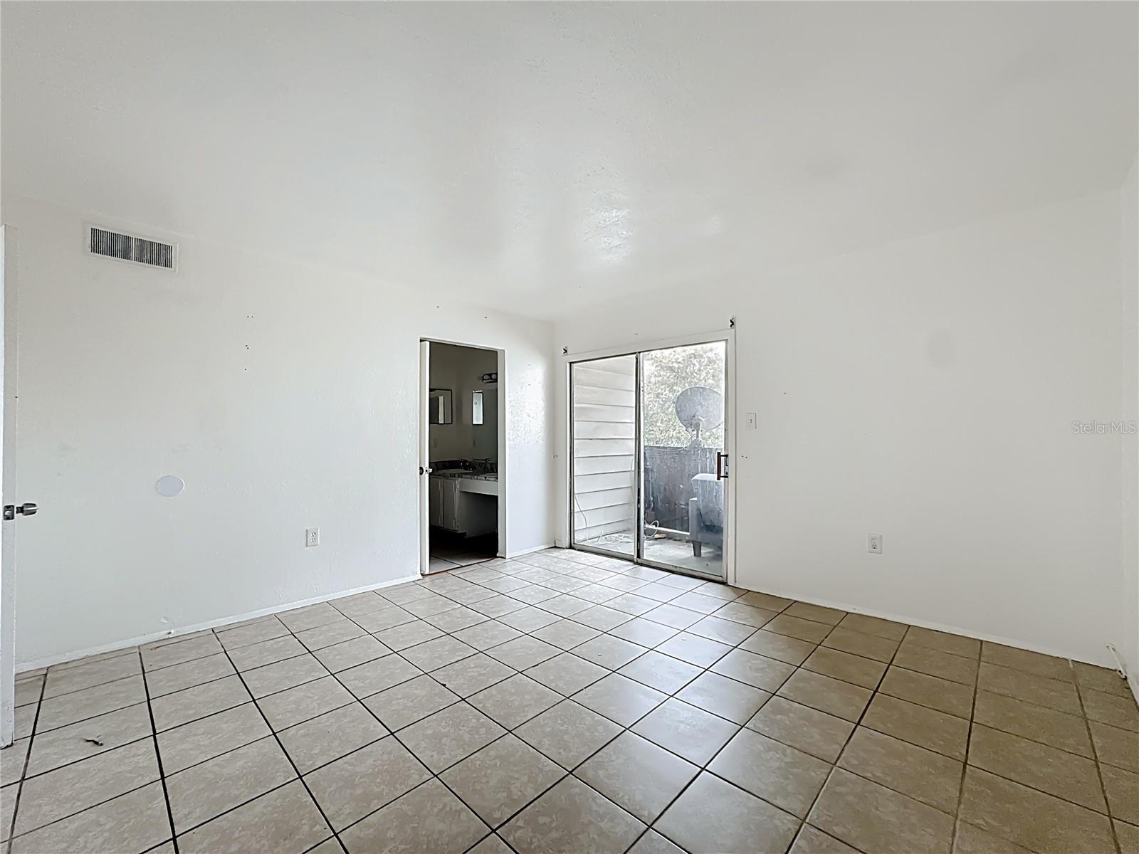 3968 Crayrich Cir #c3 Property Photo 23