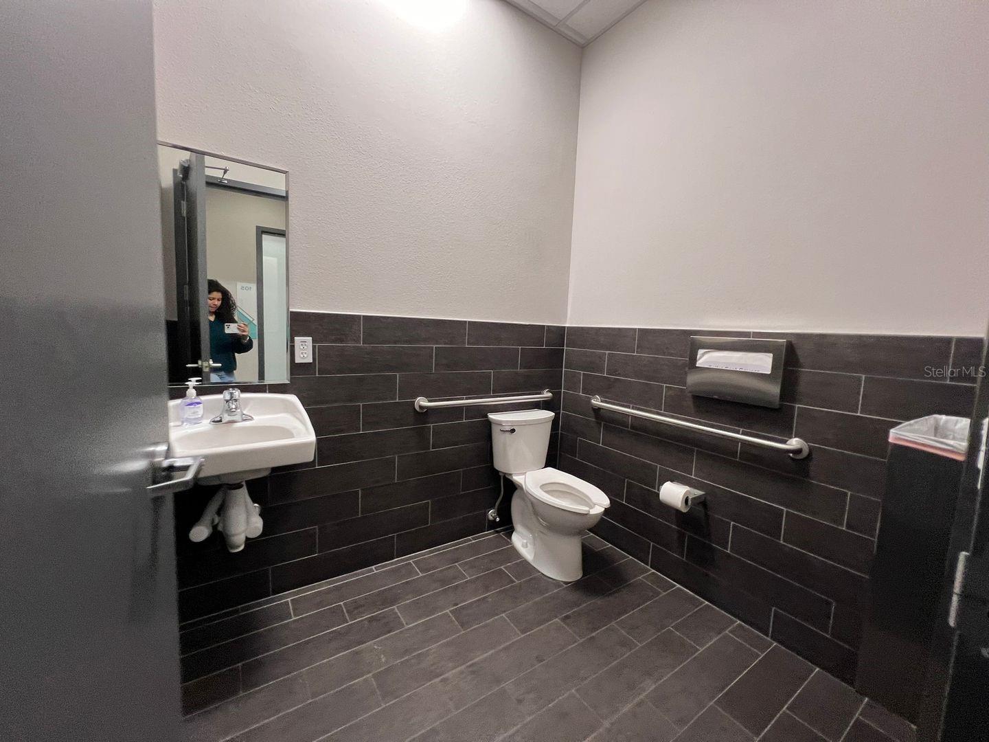 7362 Futures Dr #22 Property Photo 10