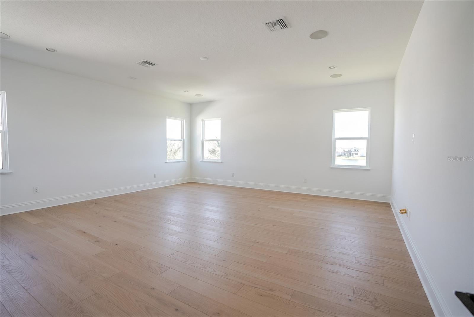 9760 Laurel Berry Dr Property Photo 25